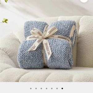 Snuggle Sac Throw Blanket